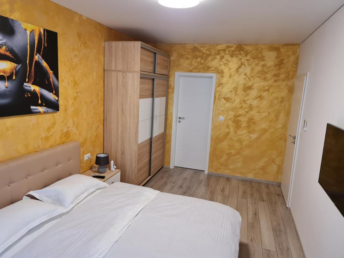 Апартаменты Eva Apartament Галац Экстерьер фото